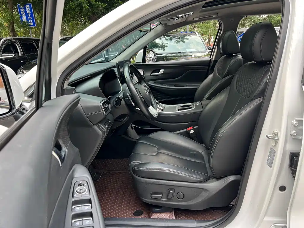 Hyundai Santa Fe — миниатюра 8