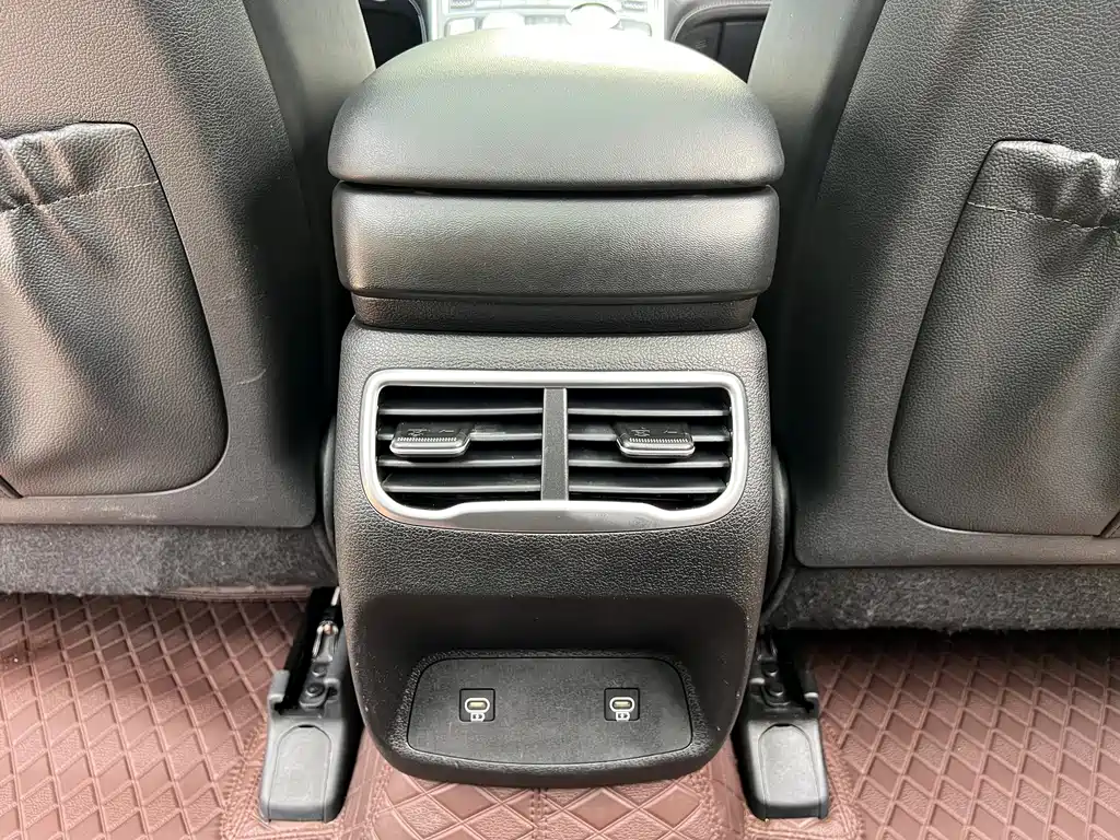 Hyundai Santa Fe — миниатюра 18