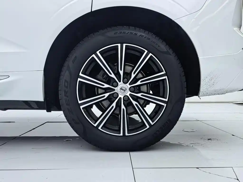 Volvo XC60 — миниатюра 25