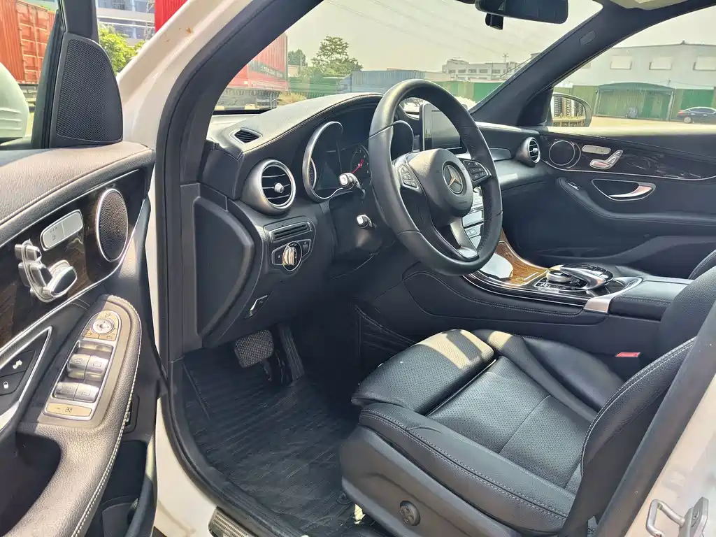 Mercedes-Benz GLC — миниатюра 8