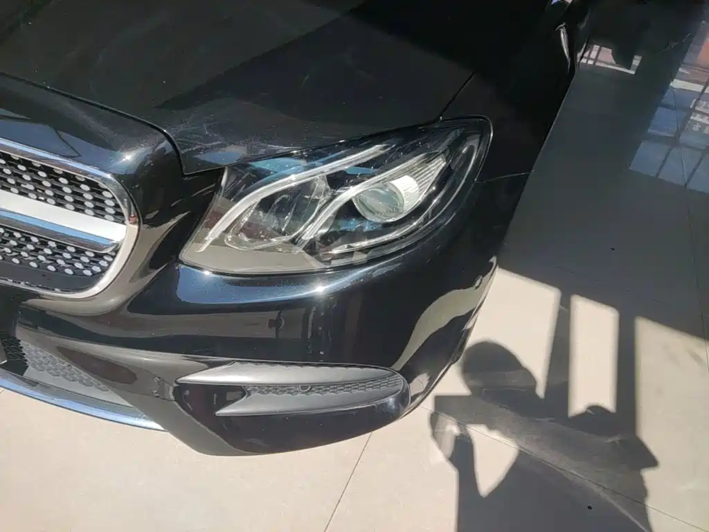 Mercedes-Benz E-Class — миниатюра 24