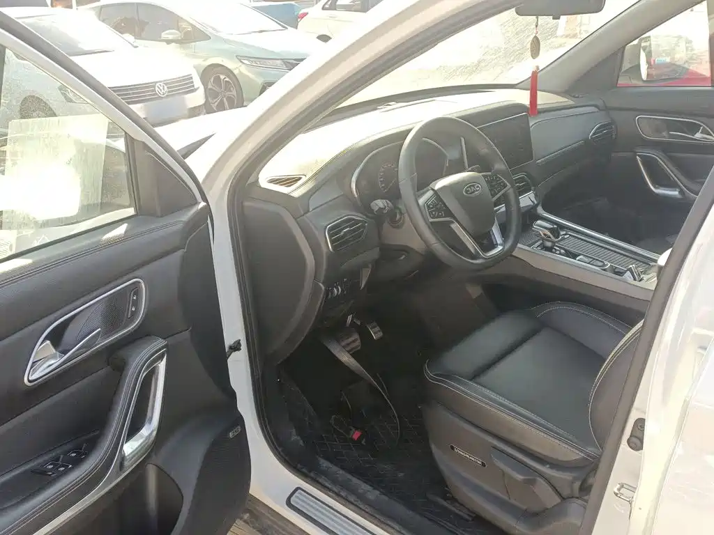 JAC X7 — миниатюра 14