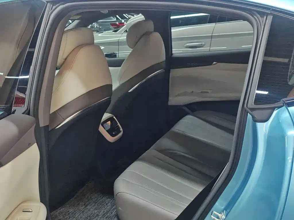 Changan Deepal DARK BLUE L07