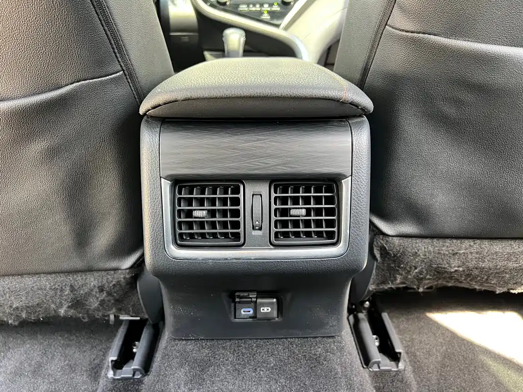 Toyota Camry 2.0G Luxury Edition, фото 20