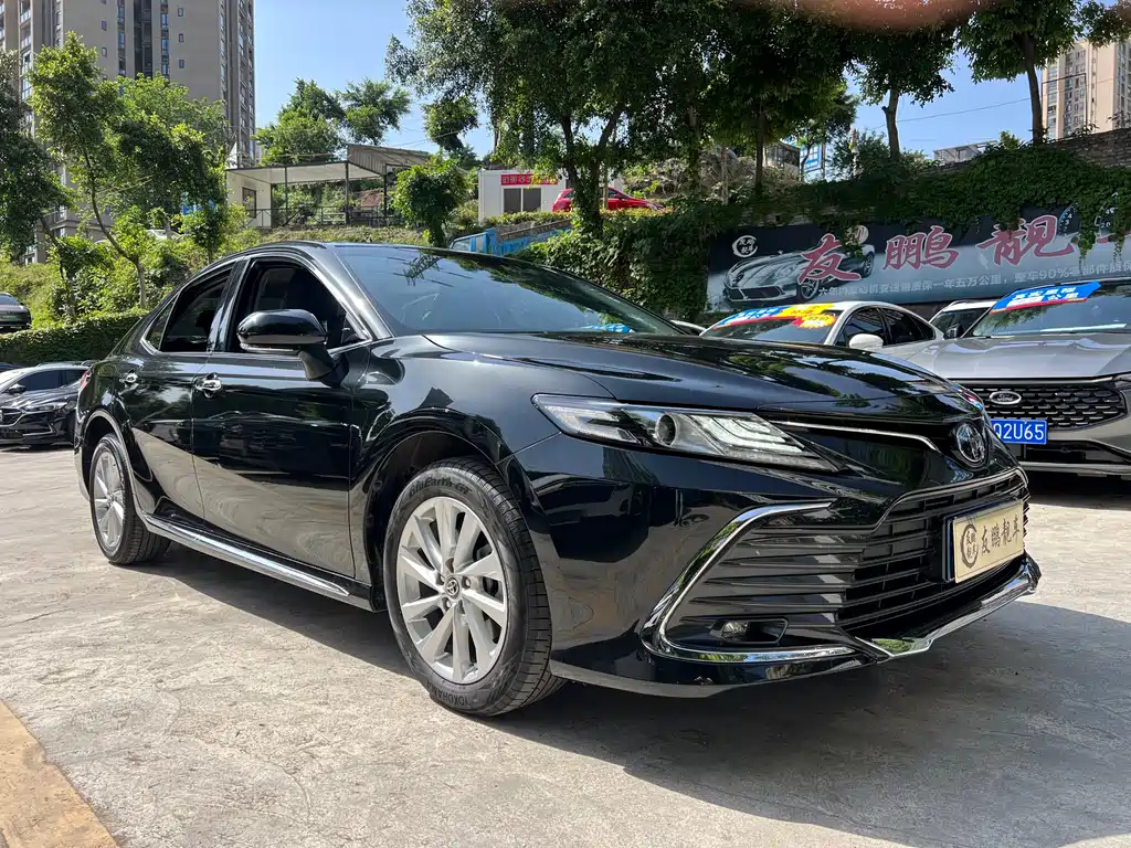 Toyota Camry 2.0G Luxury Edition, фото 3