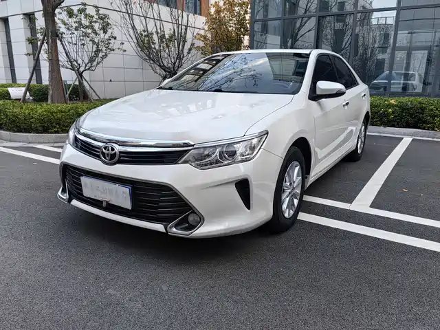 TOYOTA CAMRY 2017