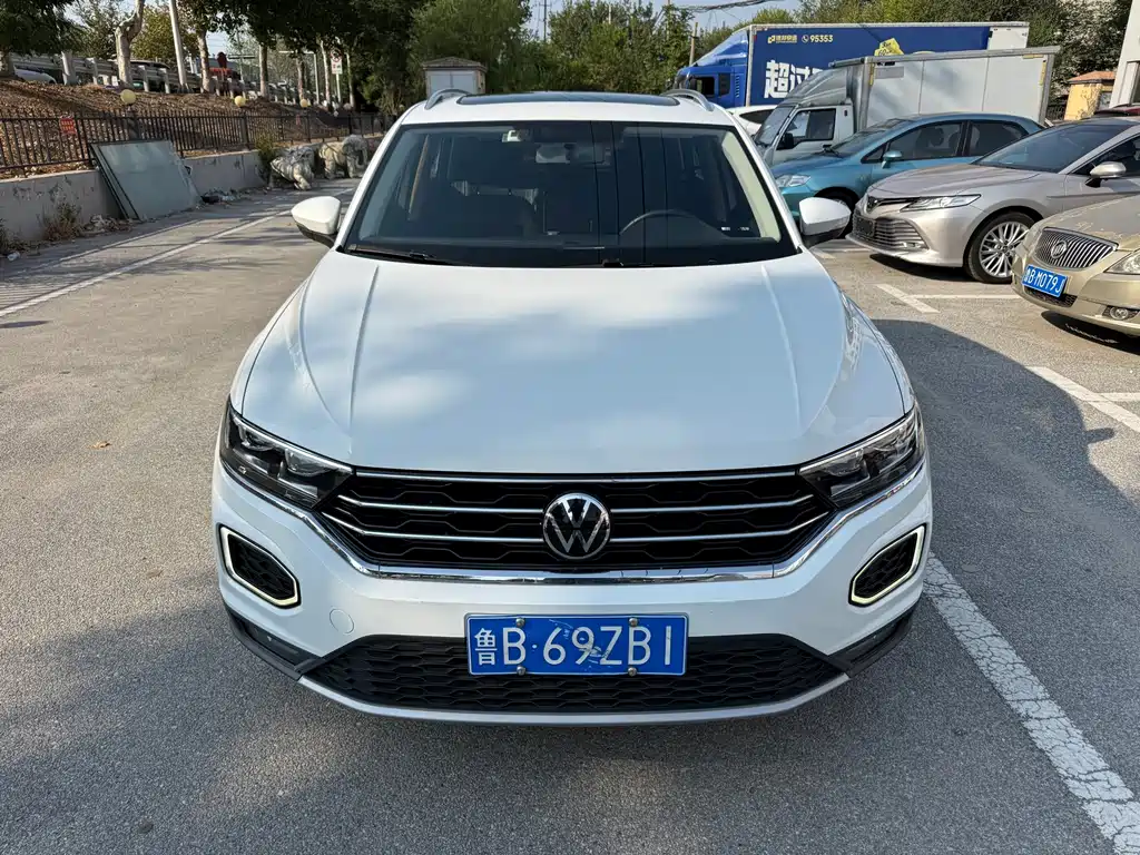 Volkswagen T-Roc — миниатюра 2