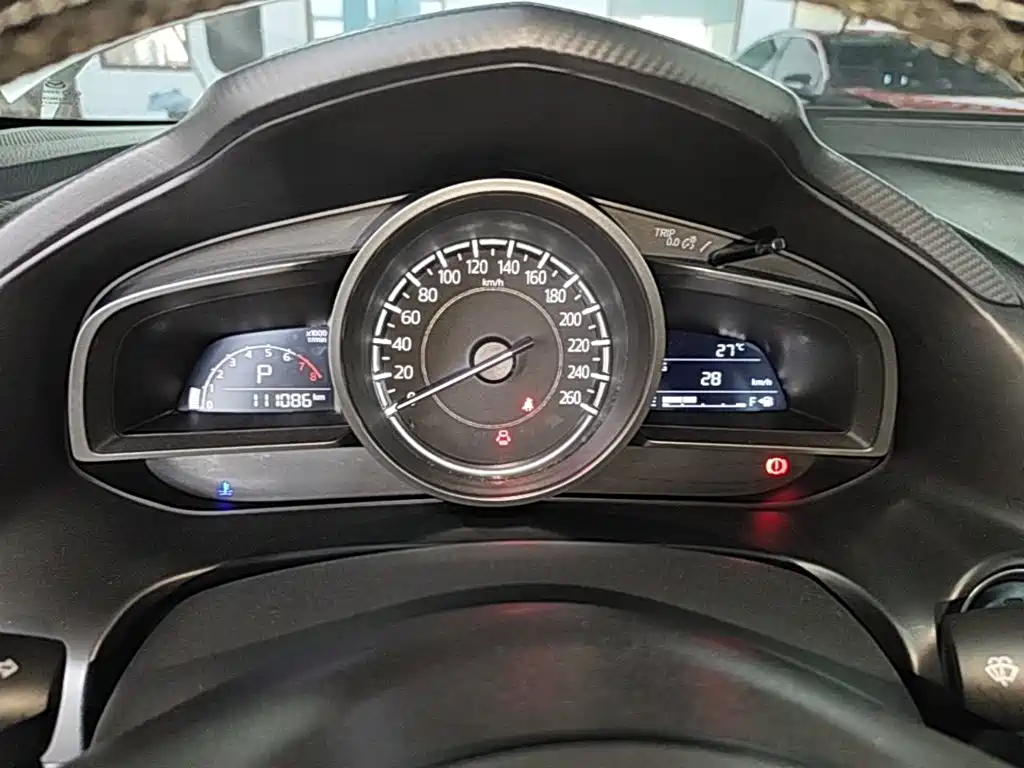 Mazda 3 Axela — миниатюра 12