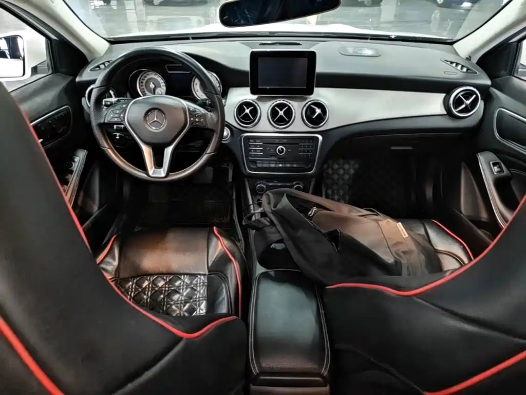 Mercedes-Benz GLA — миниатюра 10