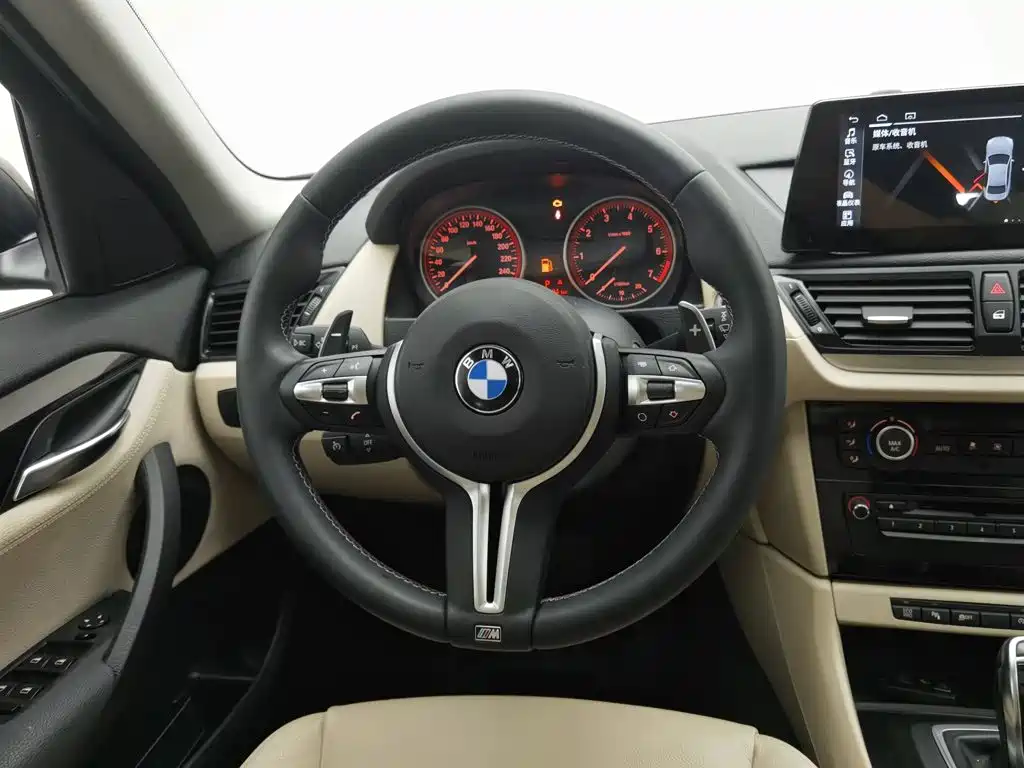 BMW X1 — миниатюра 11