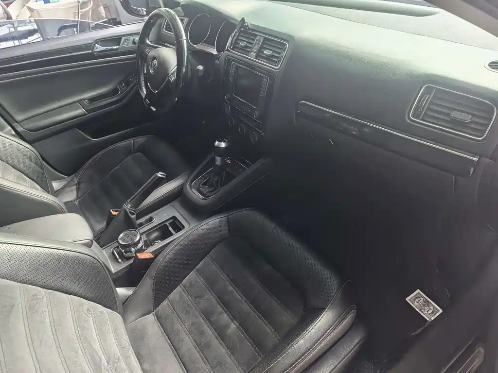 Volkswagen Sagitar — миниатюра 7