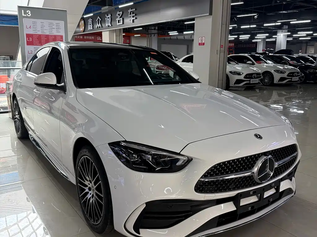 Mercedes-Benz C-Class 2022