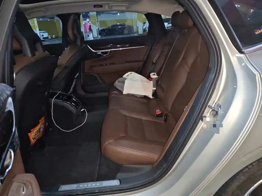 Volvo S90 — миниатюра 14