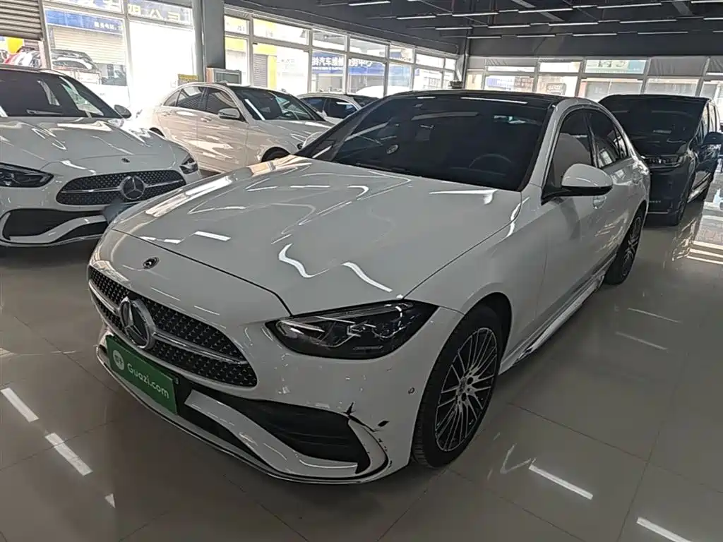 Mercedes-Benz C-Class 2024