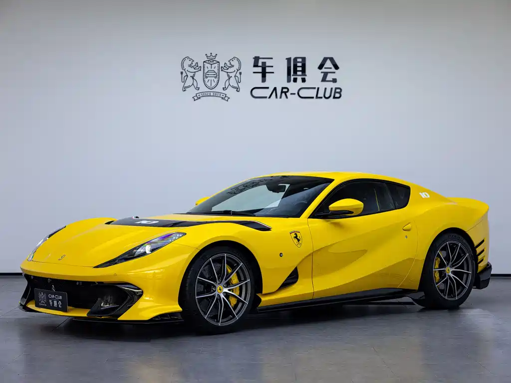 Ferrari 812 2024