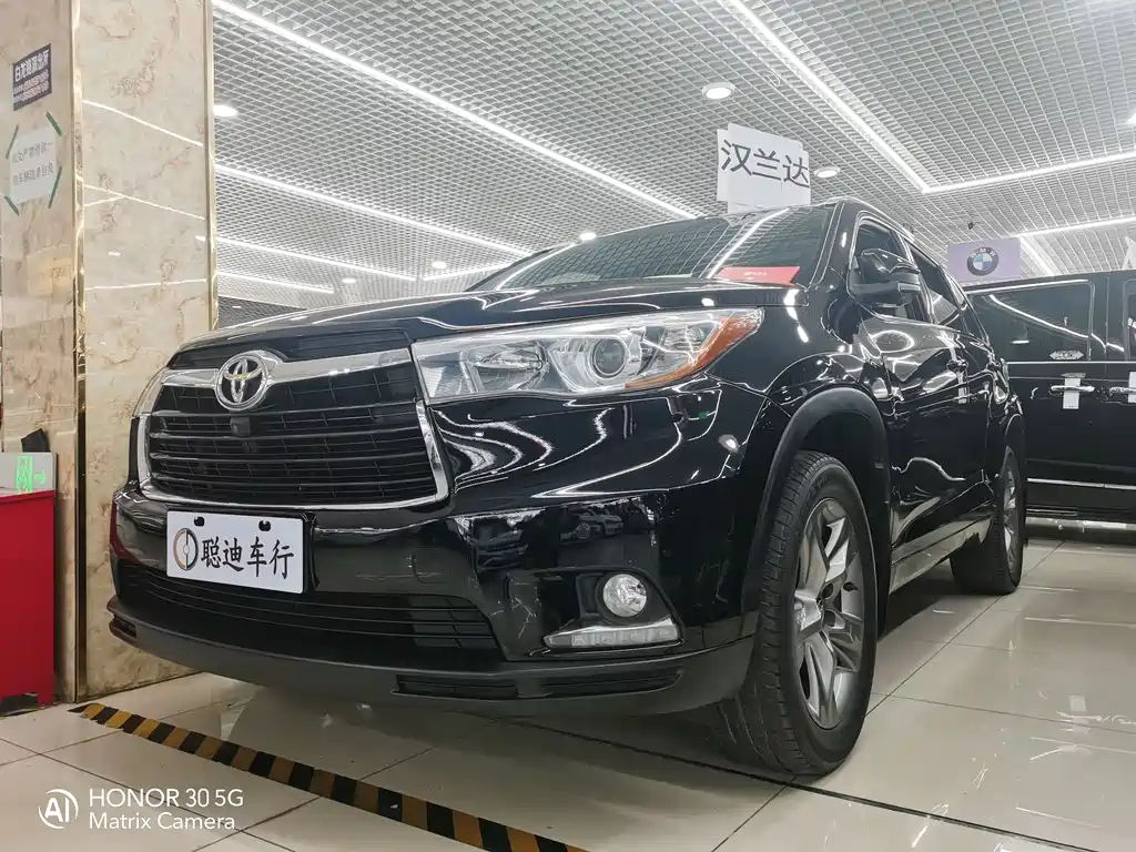 TOYOTA HIGHLANDER