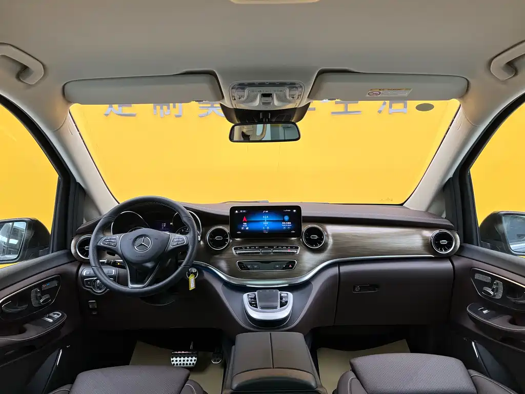 MERCEDES-BENZ V CLASS