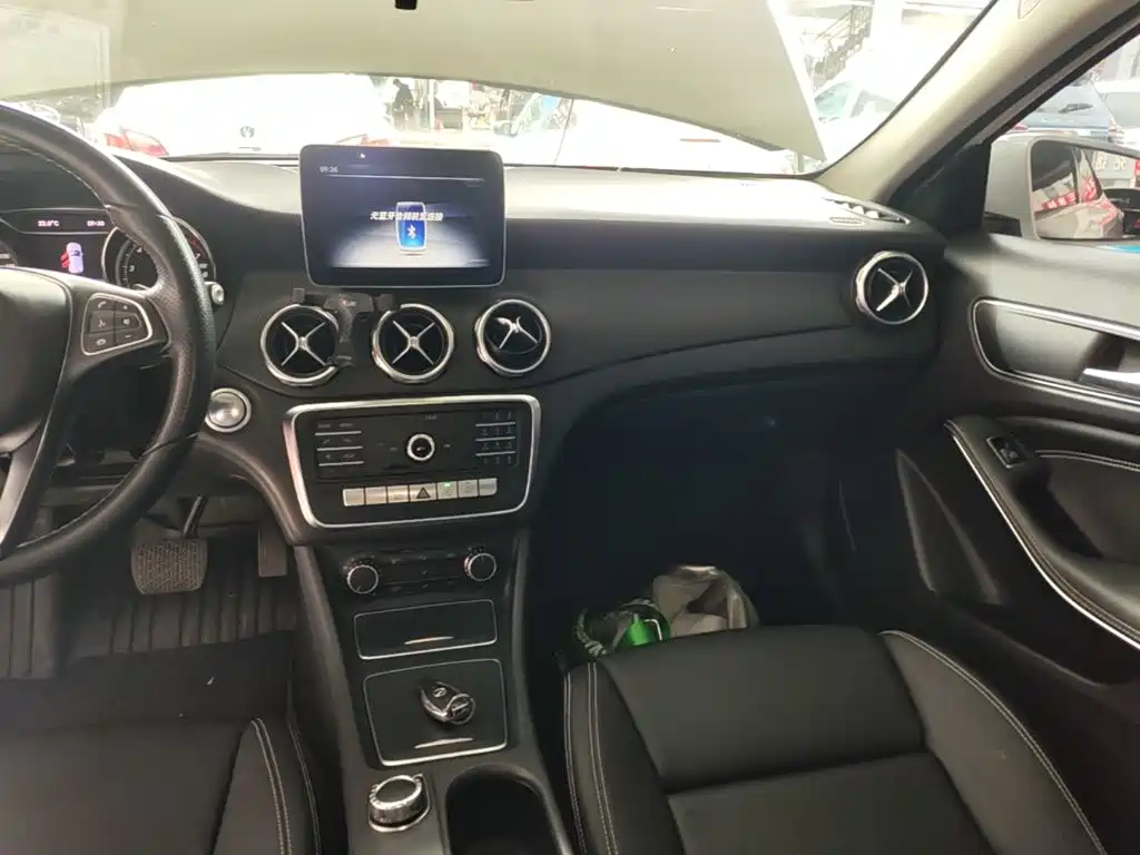 Mercedes-Benz GLA — миниатюра 13