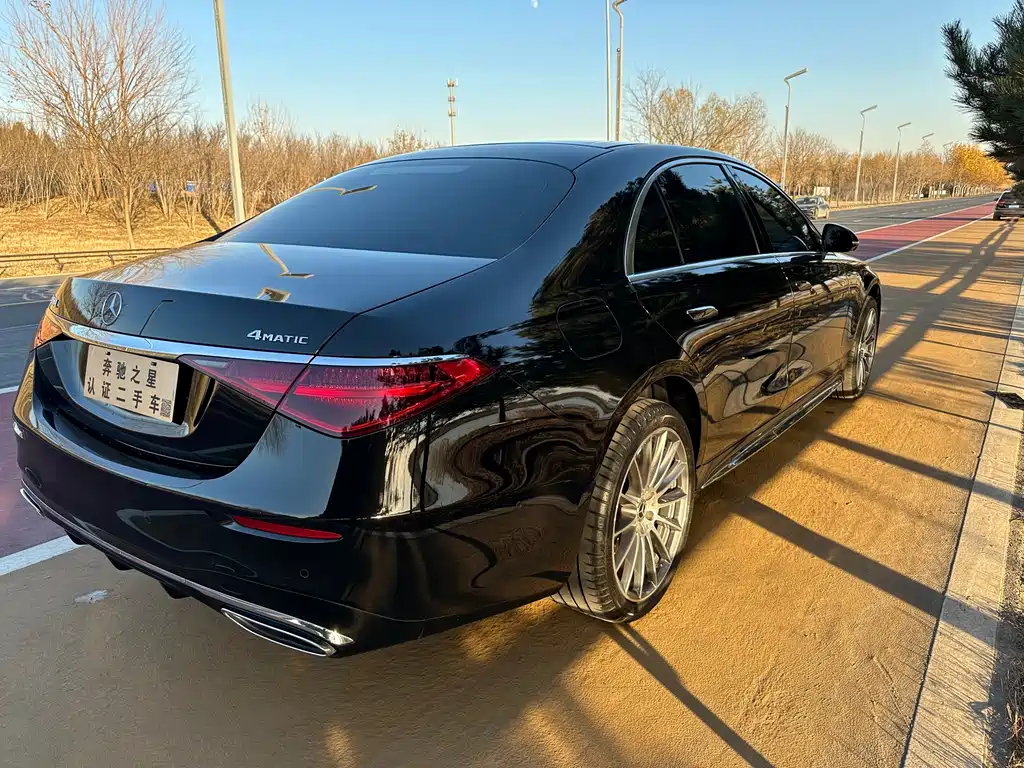 MERCEDES-BENZ S CLASS