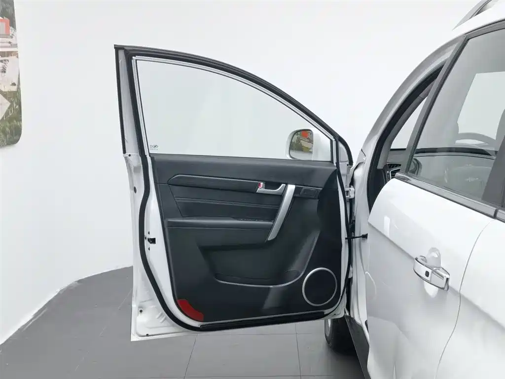 Chevrolet Captiva 2015 2.4L 7 мест