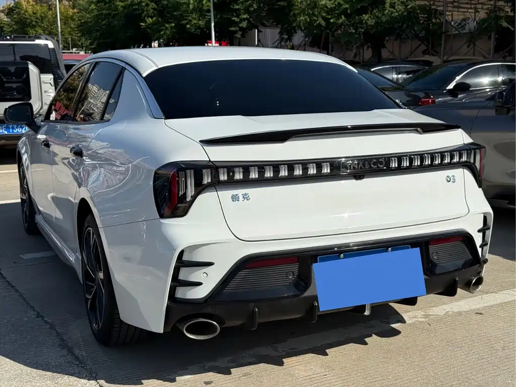 Lynk & Co 03 — миниатюра 13