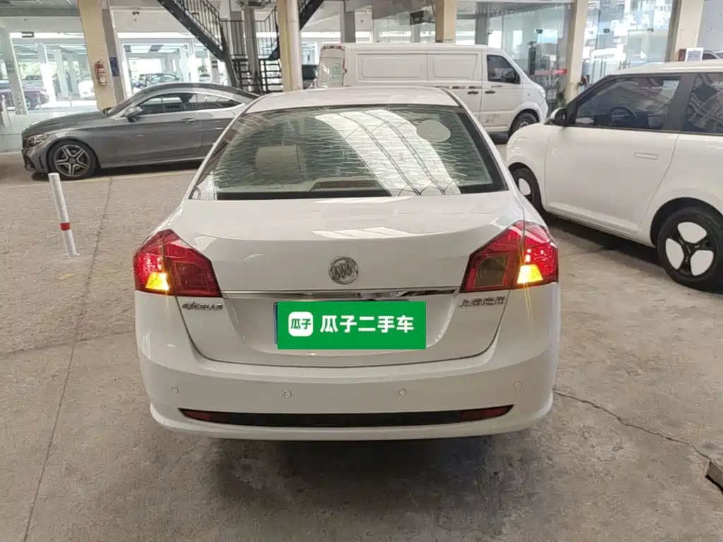 Buick Excelle — миниатюра 6
