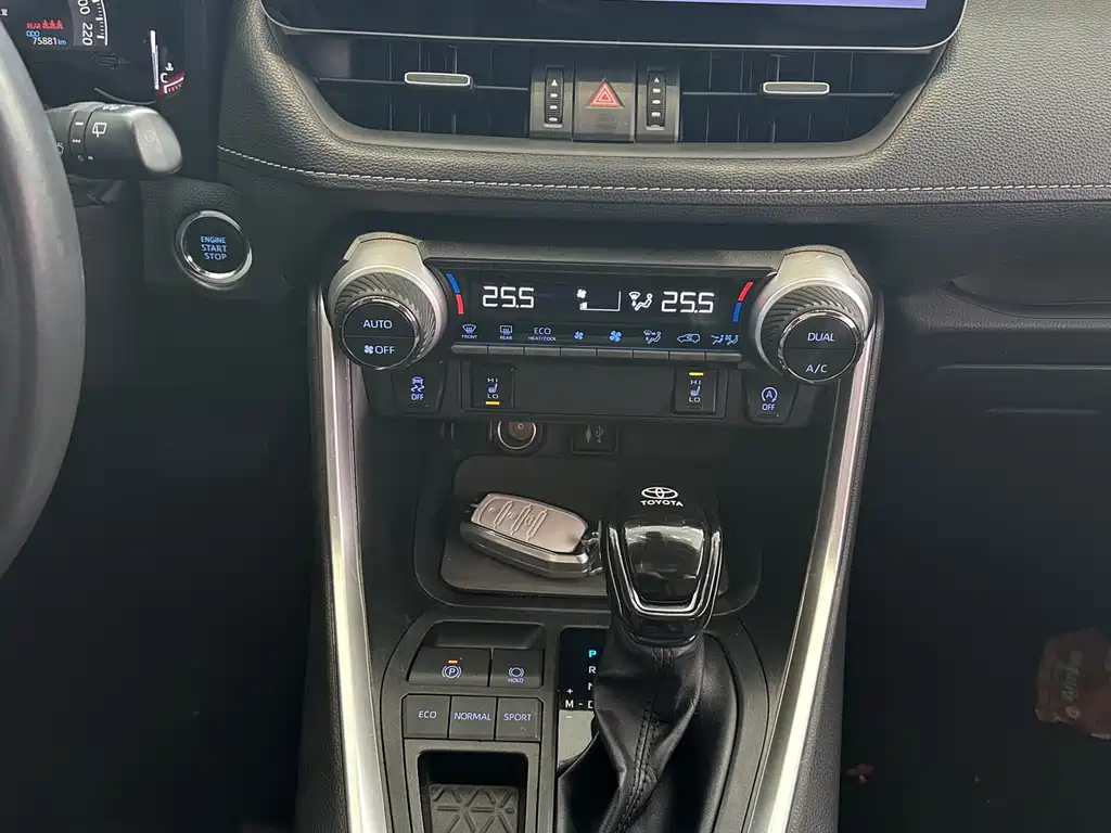 TOYOTA RAV4 RONGFANG