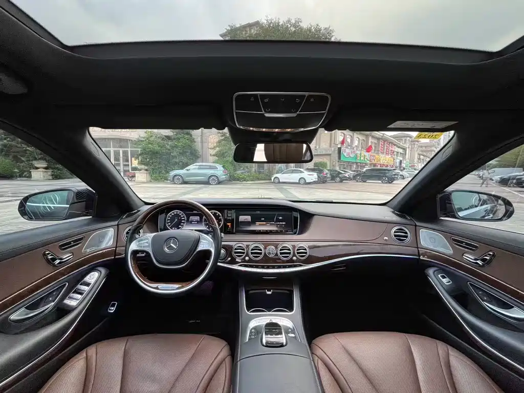 Mercedes-Benz S-Class — миниатюра 6