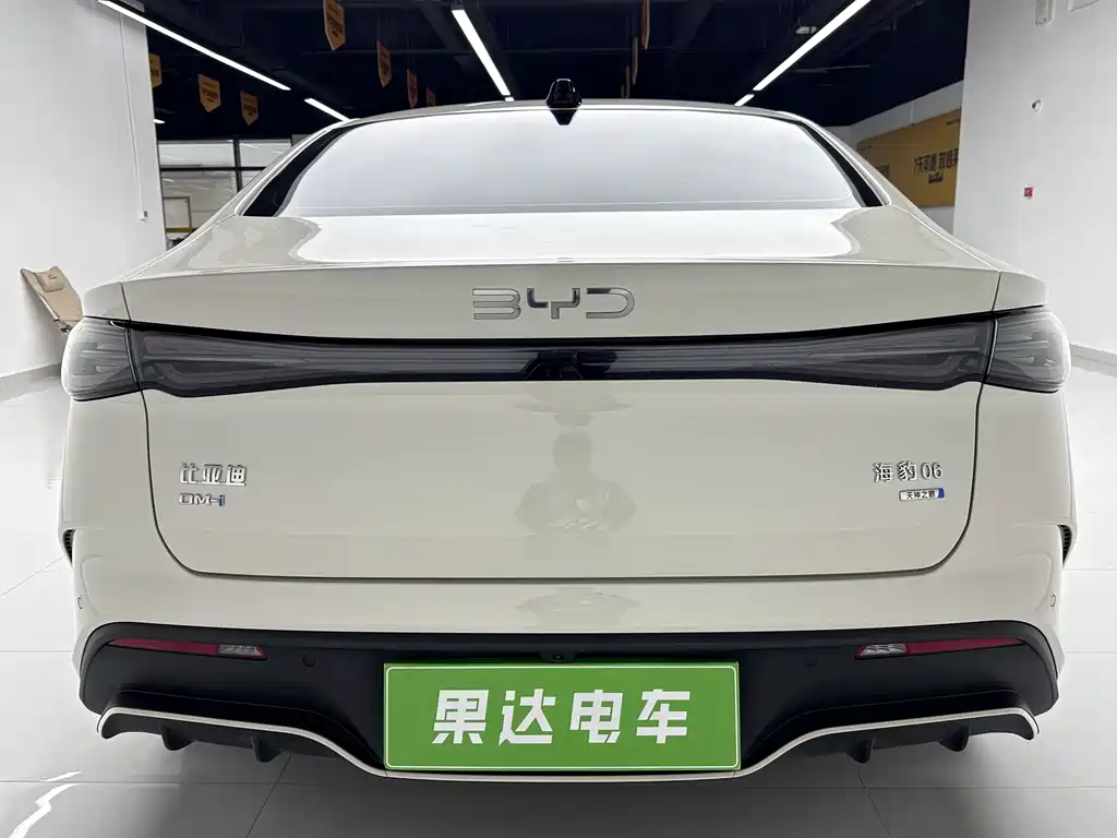 BYD SEAL 06 NEW ENERGY