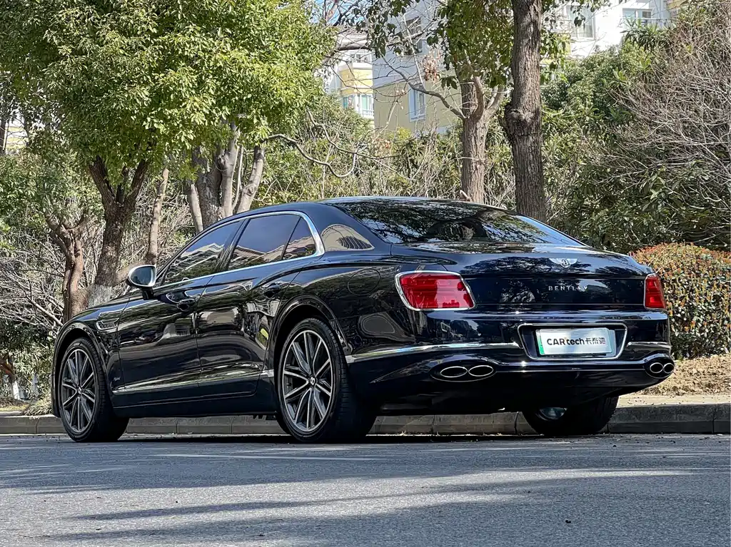 BENTLEY FLYING SPUR PLUG IN HYBRID