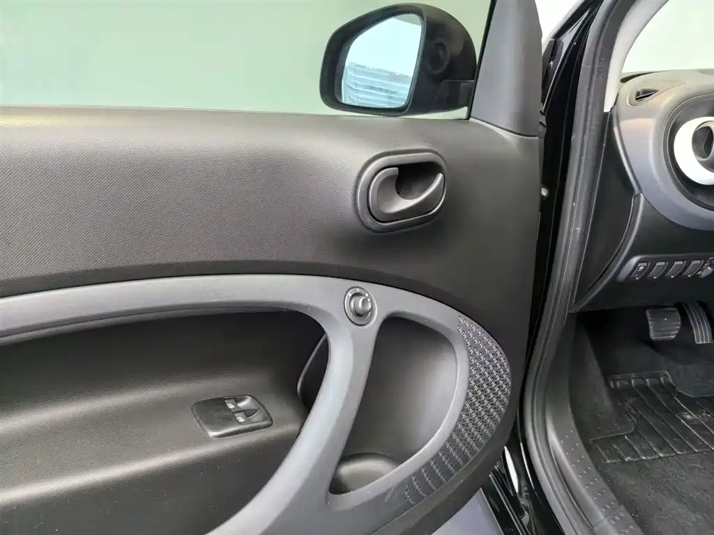 Smart fortwo 2015 1.0L 52