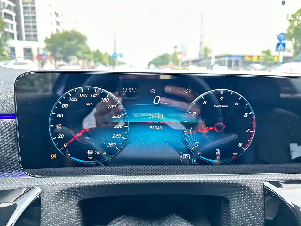 Mercedes-Benz A-Class — миниатюра 14