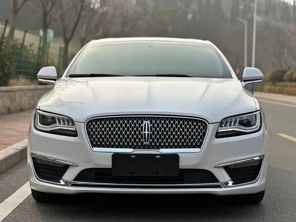 LINCOLN MKZ