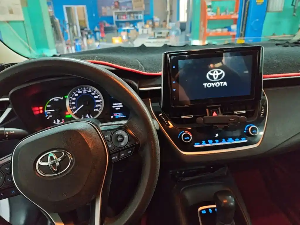 Toyota Corolla — миниатюра 5