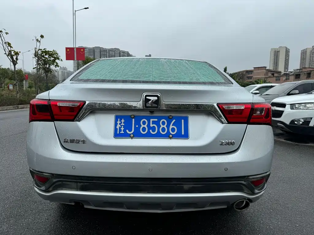 Zotye Z300 2014 1.5L MT Luxury