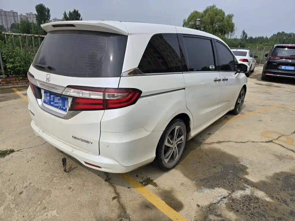 Honda Odyssey — миниатюра 3