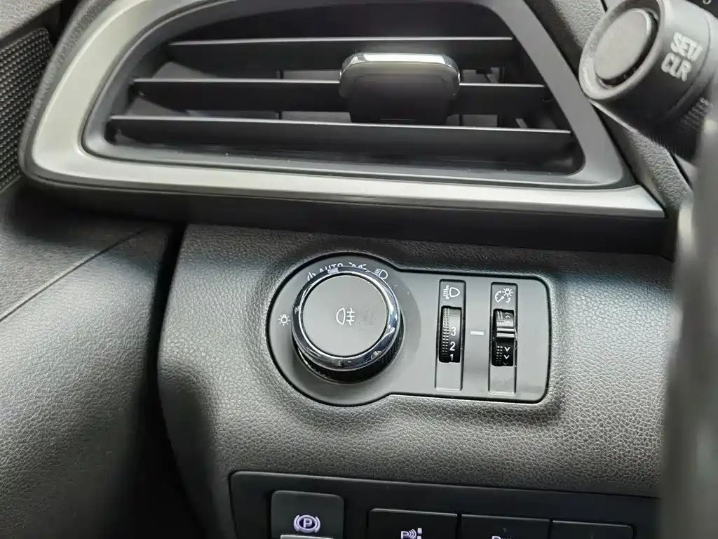 Buick GL6 — миниатюра 21