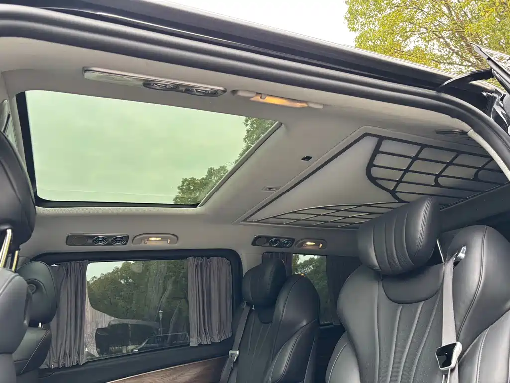 MERCEDES-BENZ V CLASS