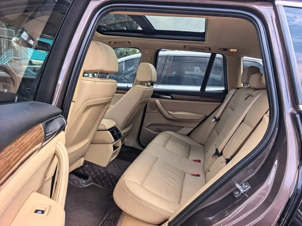 BMW X3 (Import) — миниатюра 8