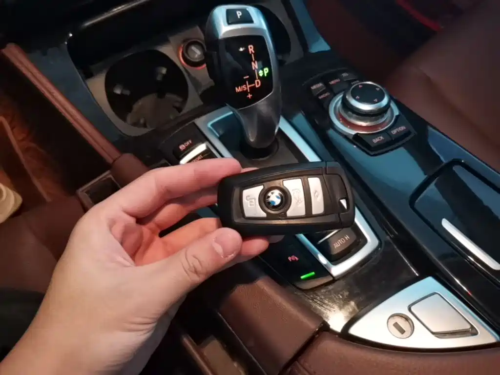 BMW 5 Series — миниатюра 10