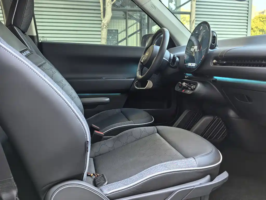 MINI MINI COOPER EV — миниатюра 11