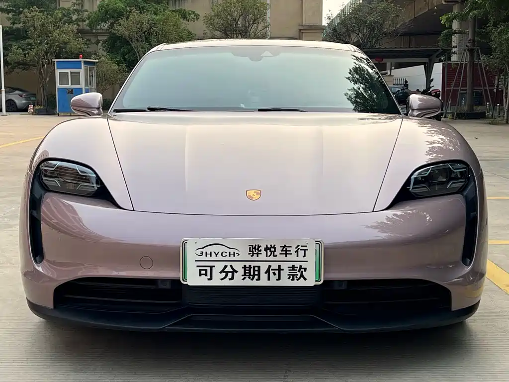 Porsche Taycan 2021