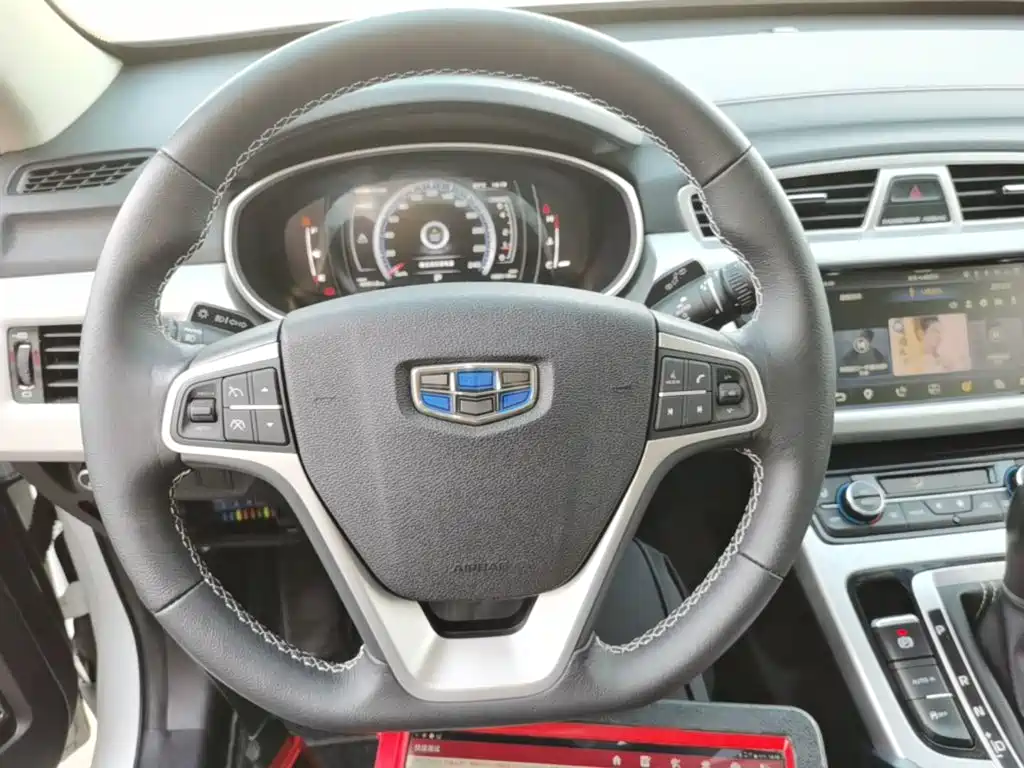 Geely Boyue — миниатюра 11