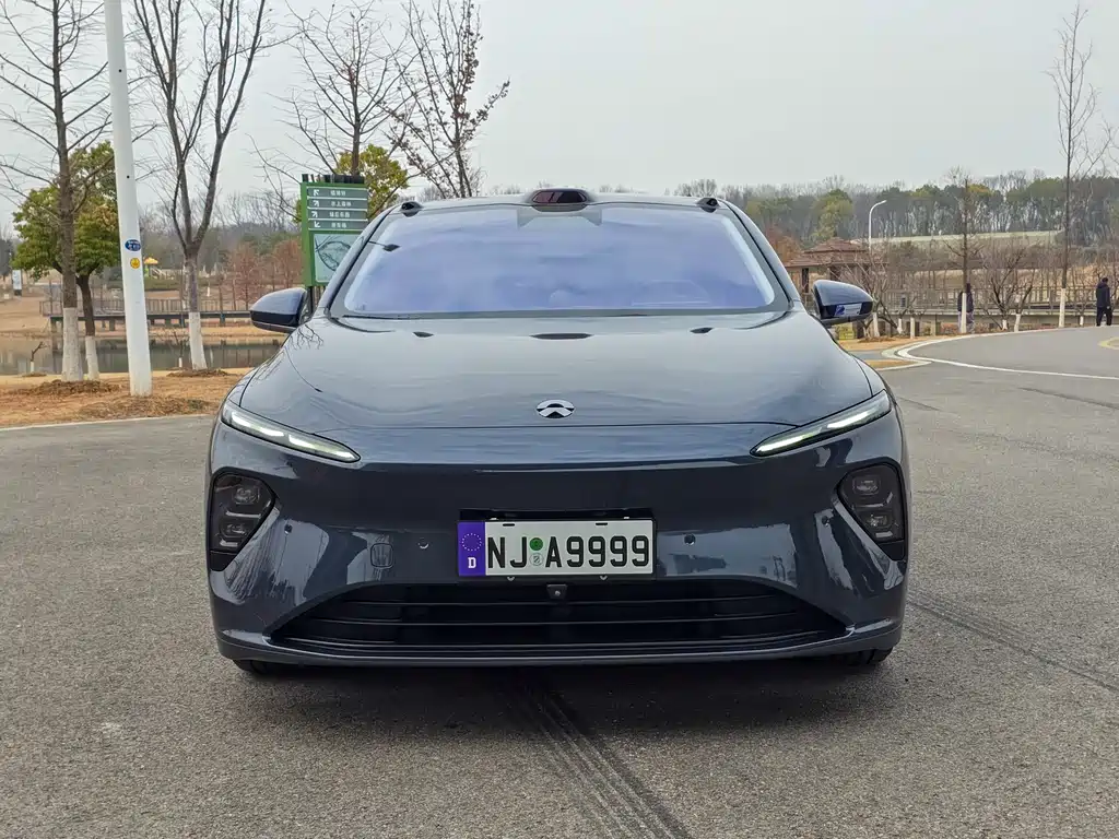 NIO NIO ET7