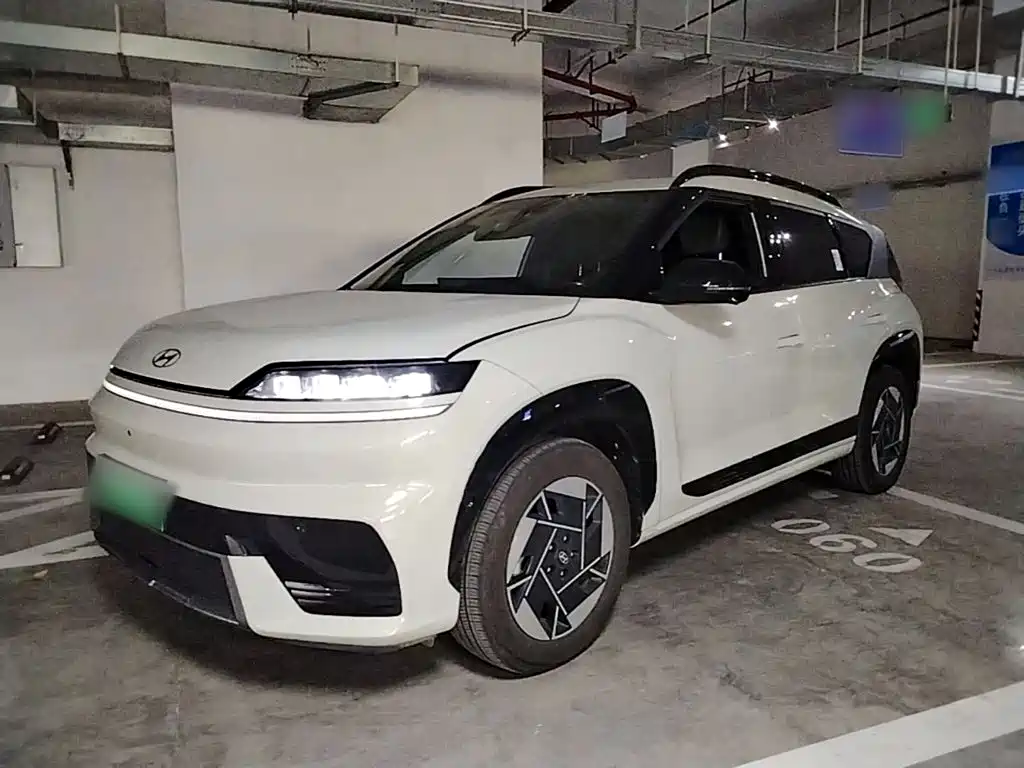 Hyundai EO