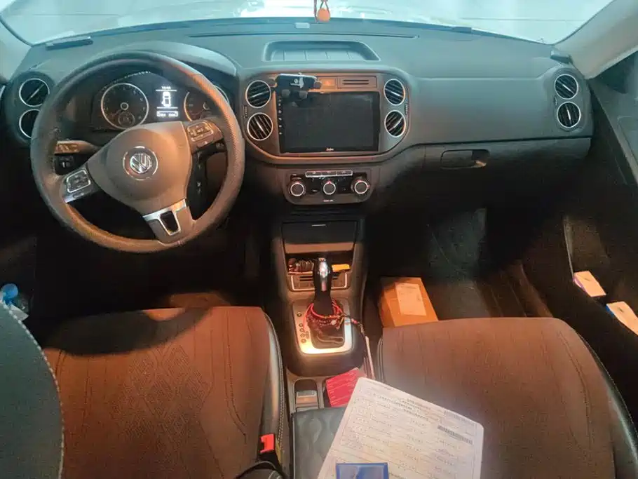 Volkswagen Tiguan — миниатюра 12