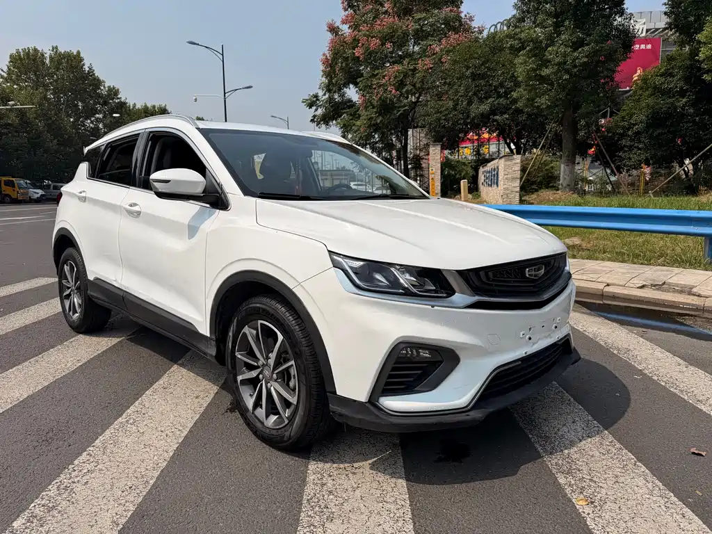 Geely Binyue — миниатюра 3