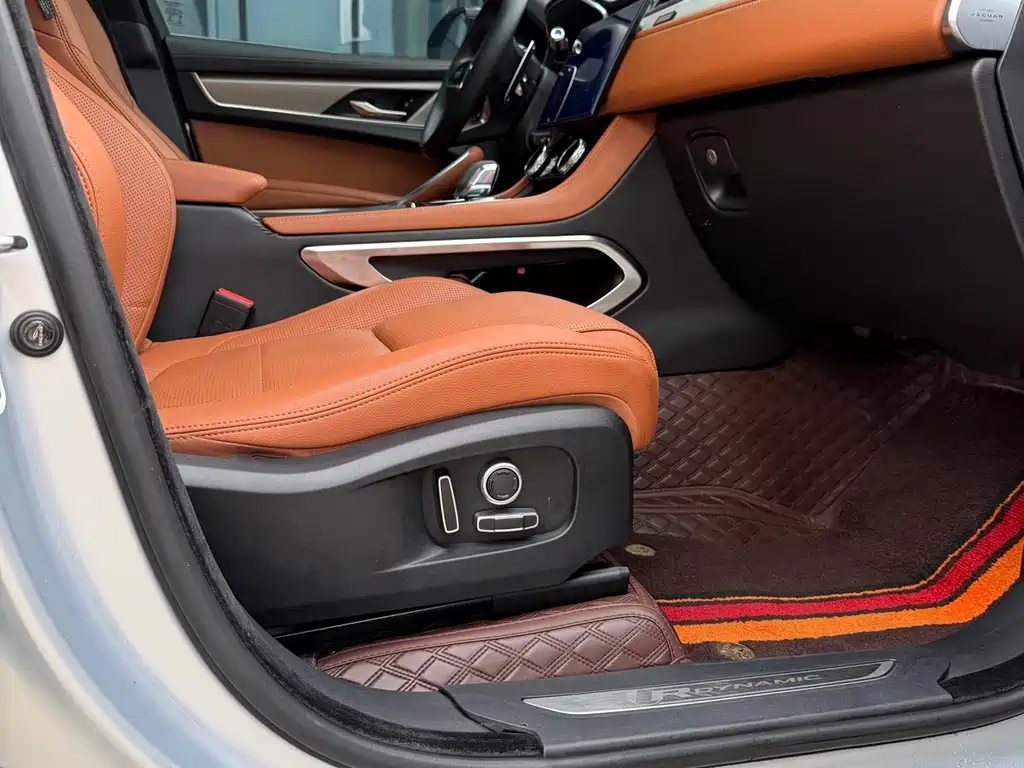Jaguar F-Pace 2021 250PS R-Dynamic S