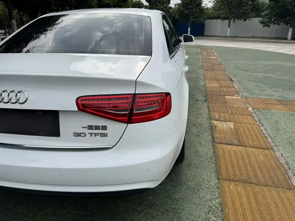 Audi A4L — миниатюра 8