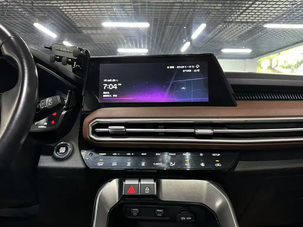 Kia Sportage Ace 2.0L Wonderful Edition, фото 11